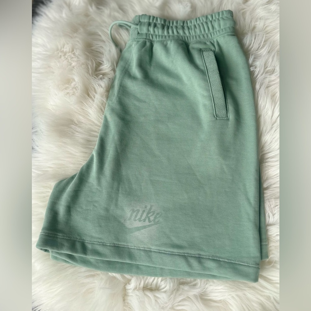 Nike Women's Sportswear High waisted Essential French Terry Shorts Dusty Green - Picture 9 of 10